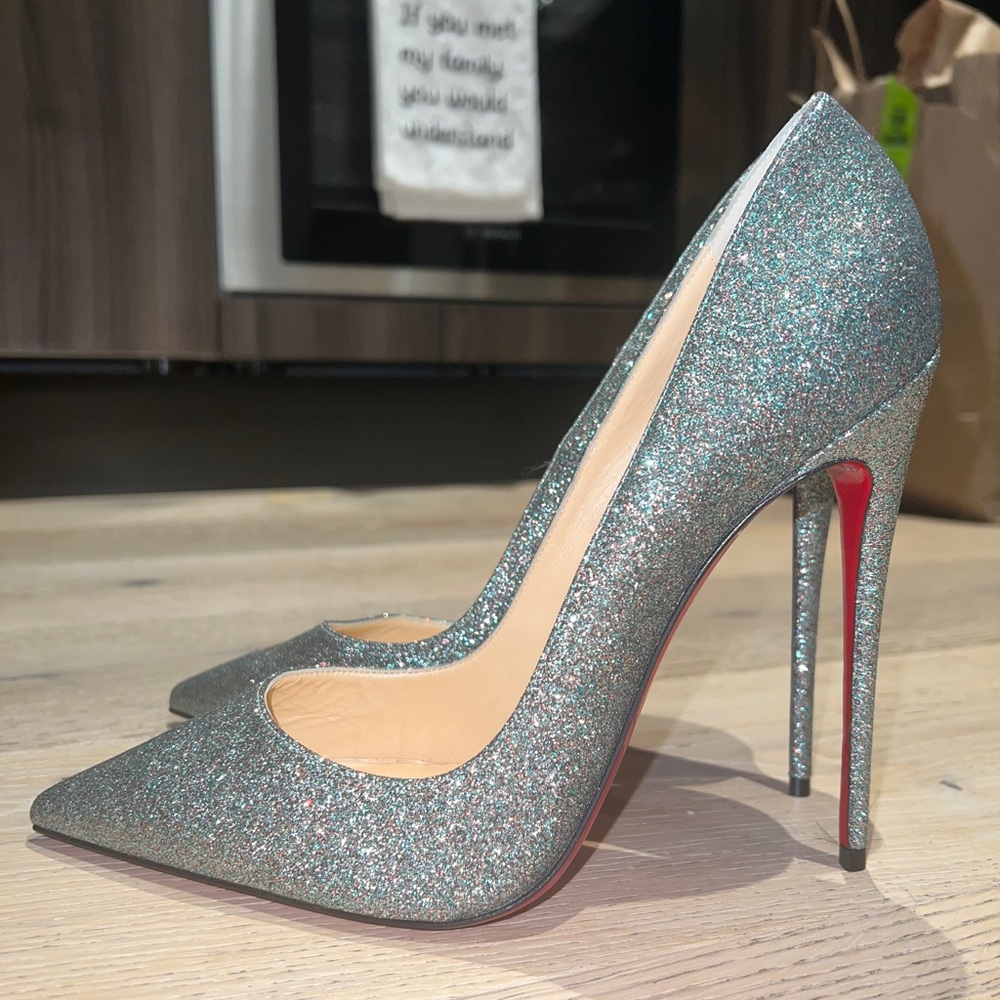 BRAND NEW NEVER WORN Christian Louboutin So Kate
